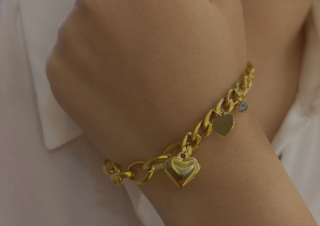 What Can I Give to My Girl Best Friend?