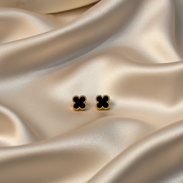Onyx Fleur Studs