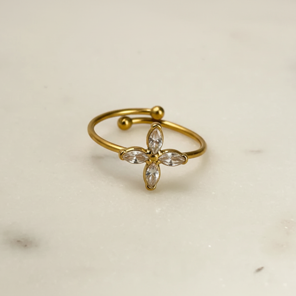 Crystal Clover Ring