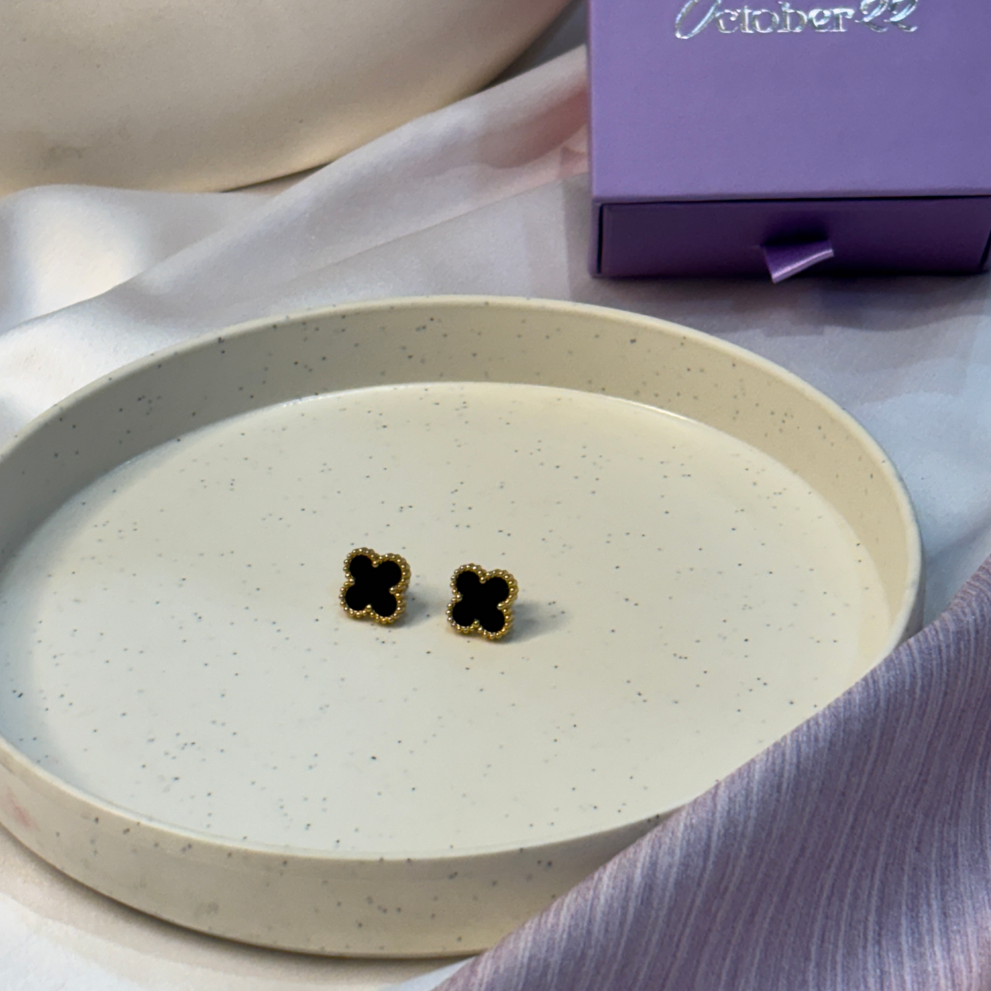Onyx Fleur Studs